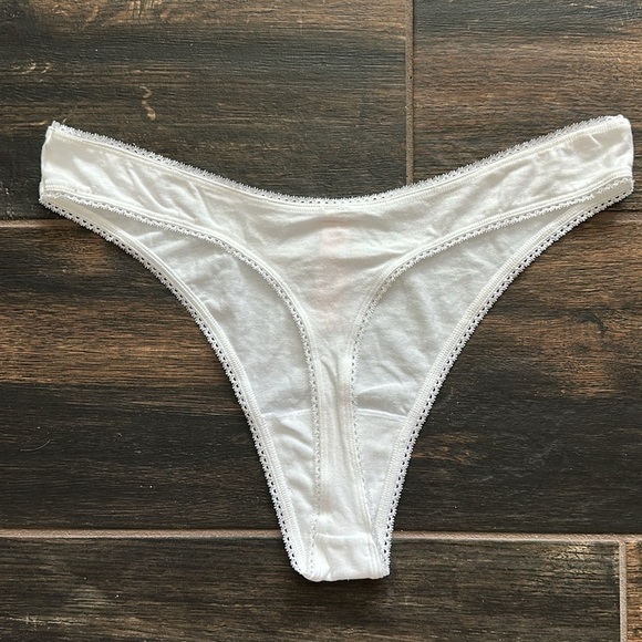 💖Victoria’s Secret Panty Thong - Picture 4 of 7